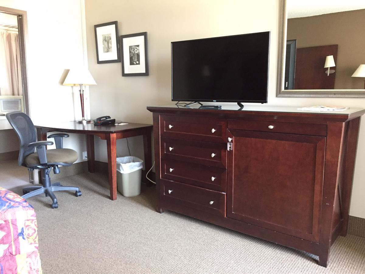 Whitemud Inn Edmonton South Eksteriør bilde